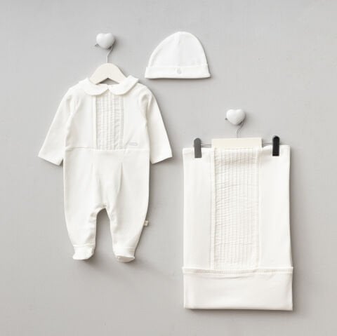 James 3'lü Hastane Seti