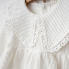 Üçgen Yakalı Takım