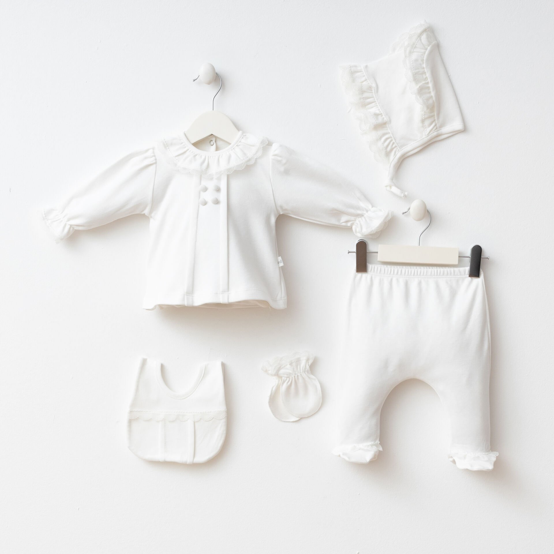 Dantelli Düğme Detaylı 5'li Hastane Seti