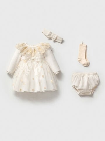 Fiyonk Detaylı Tüllü 4’lü Lüx Kutulu Hediye Seti