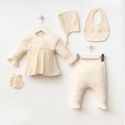 Elizabeth 5'li Hastane Çıkışı