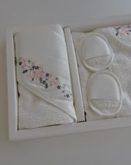 Sequential Floral Bathrobe Set