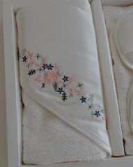 Sequential Floral Bathrobe Set