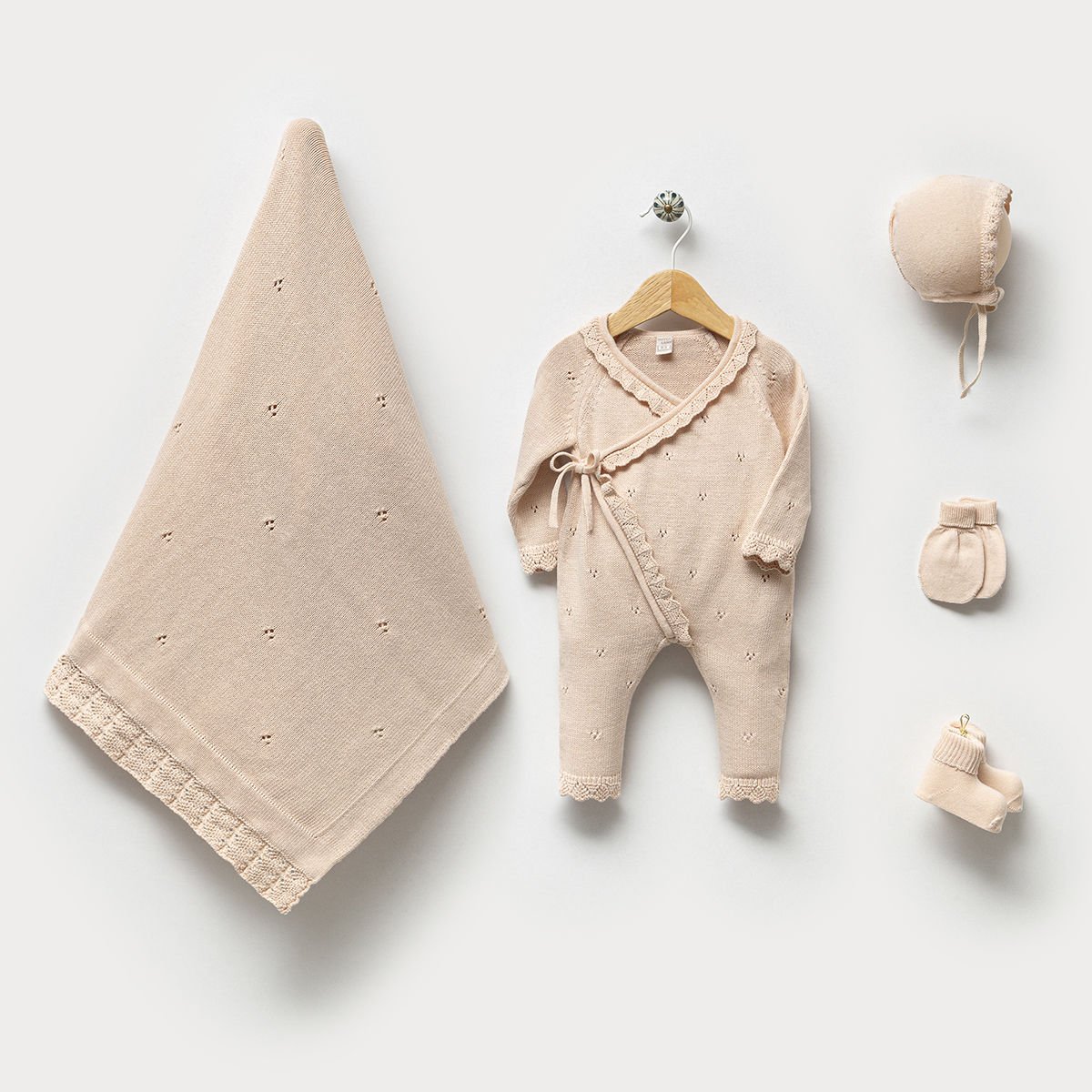 Jacquard Double Breasted 5-Piece Knitwear Hospital Set