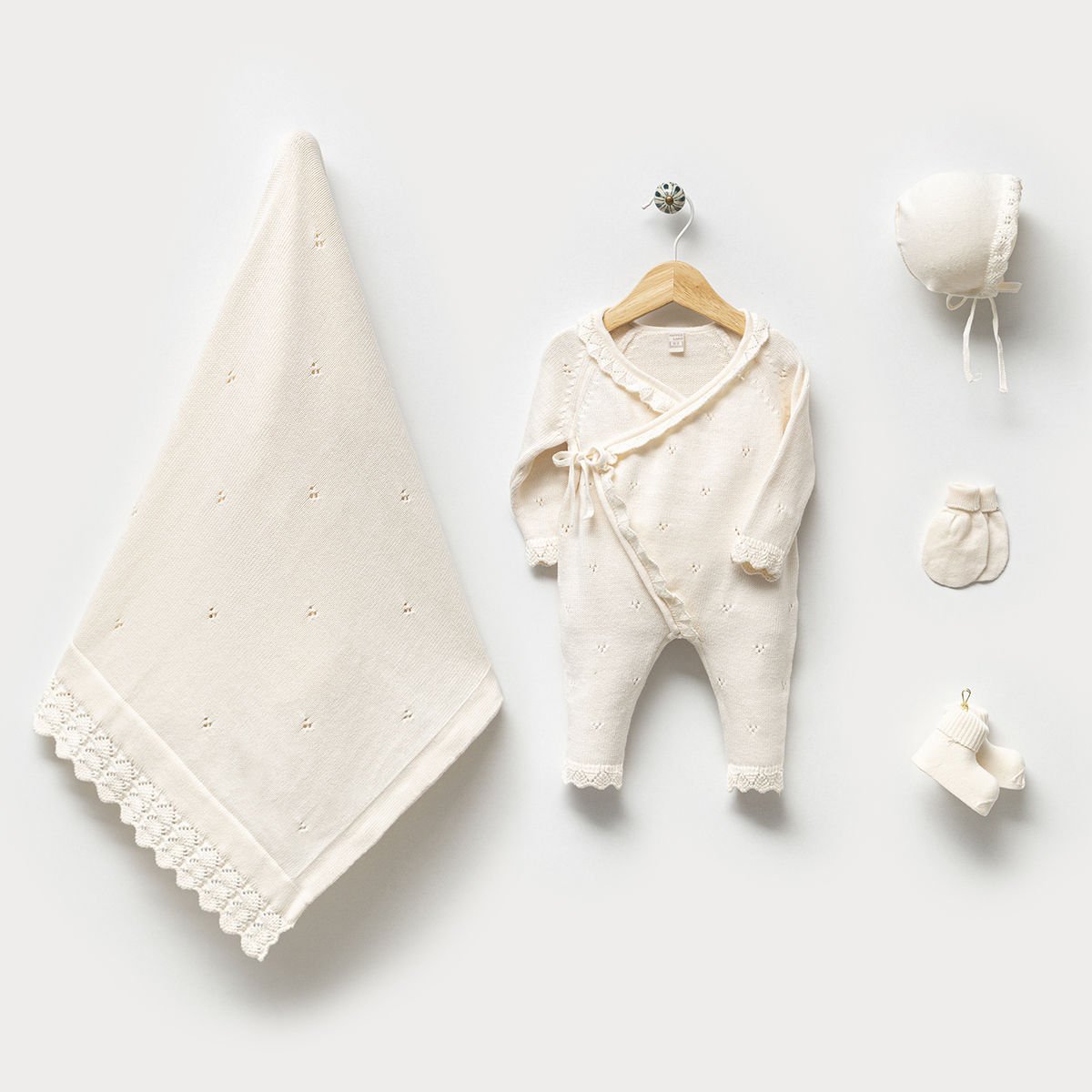 Jacquard Double Breasted 5-Piece Knitwear Hospital Set