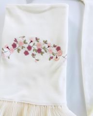 Floral Embroidered Lace Detailed 10-Piece Hospital Set Natural