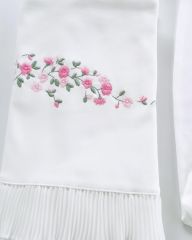 Floral Embroidered Lace Detailed 10-Piece Hospital Set